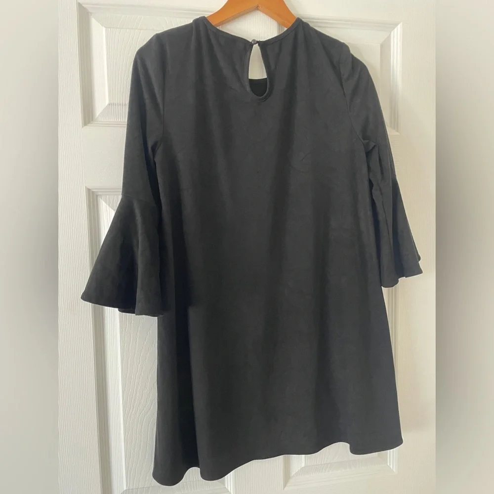 Jack by B.B. Dakota Ultra Suede Bell Sleeve Little Black Dress Size Small - Picture 3 of 3